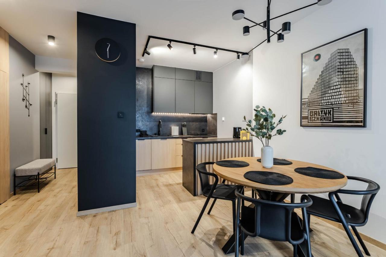 Klimatyzowany Apartament Very Berry Z Parkingiem W Poznaniu By Noclegi Renters Экстерьер фото