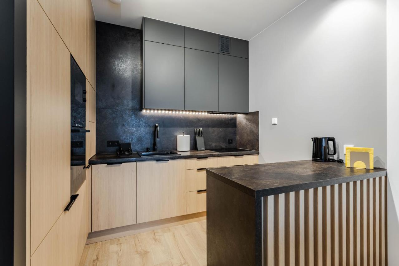 Klimatyzowany Apartament Very Berry Z Parkingiem W Poznaniu By Noclegi Renters Экстерьер фото